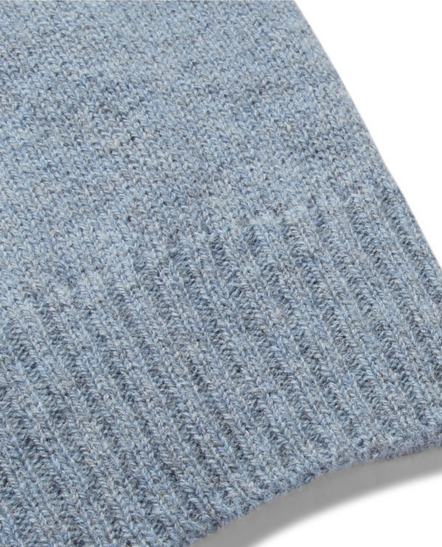 Close-up of the ribbed cuff