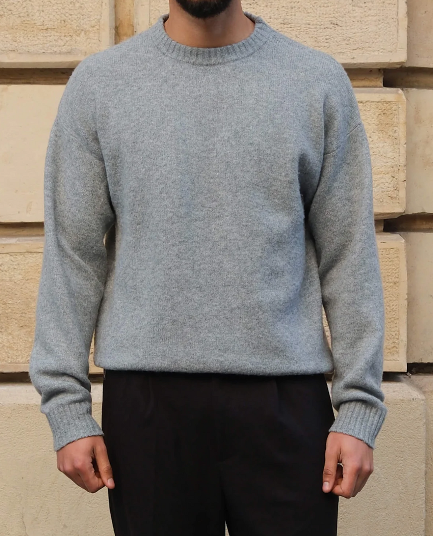 Men's Fine Knit Crew Neck Sweater in grey