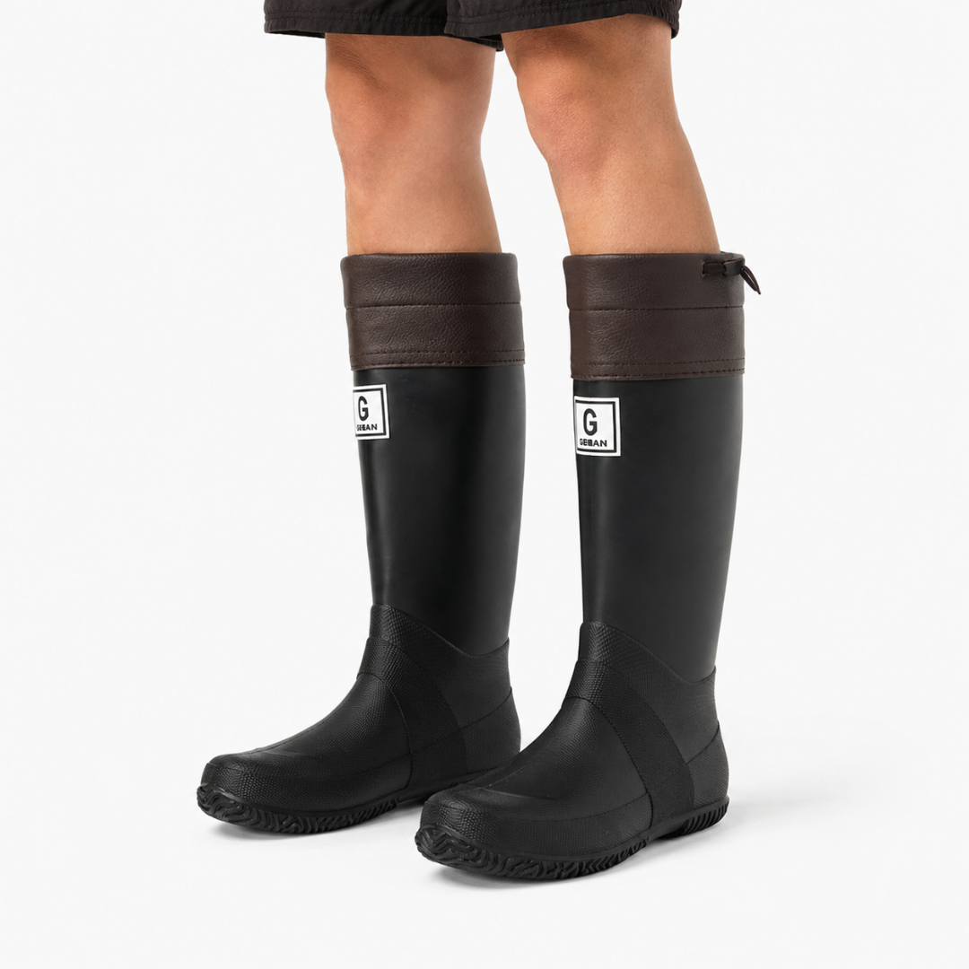 Men's knee-high rain boots in black – worn