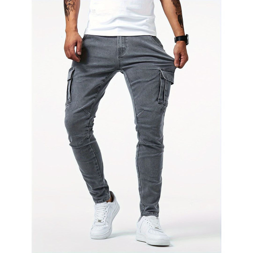Men's slim fit cargo jeans in grey, worn