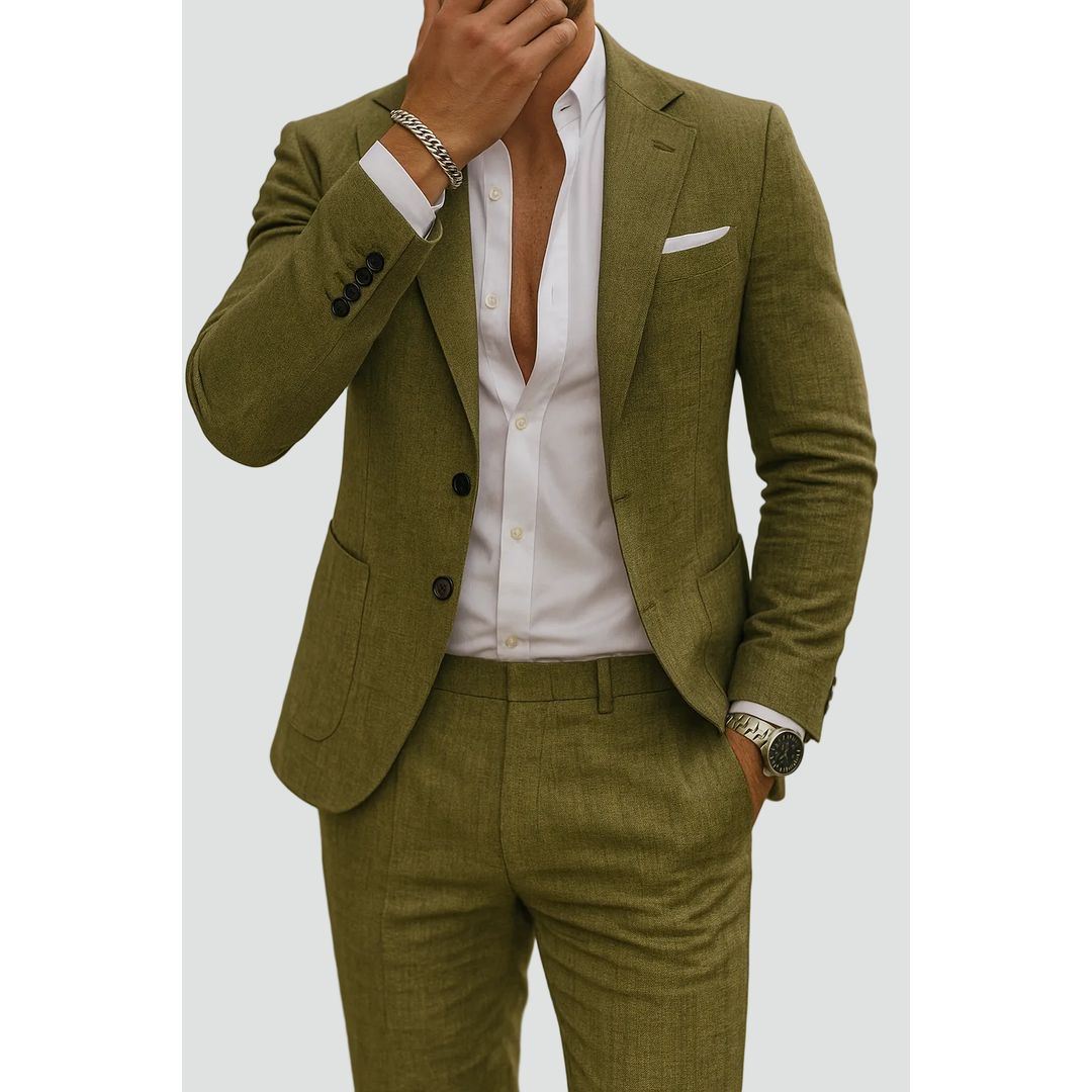 Men's two-piece suit with patch pockets in olive green