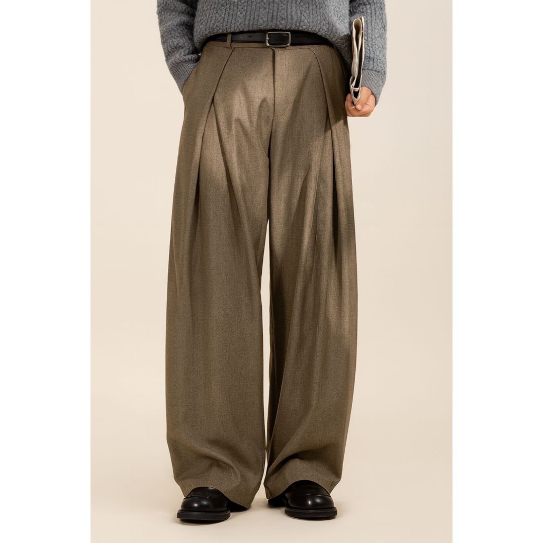Men's wide leg pleated trousers in light brown
