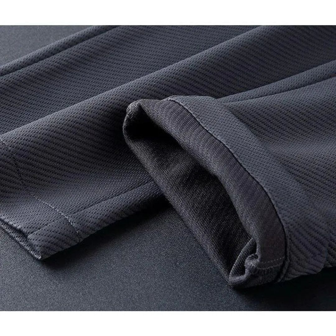 Men's zip jacket and trousers tracksuit, cuff detail