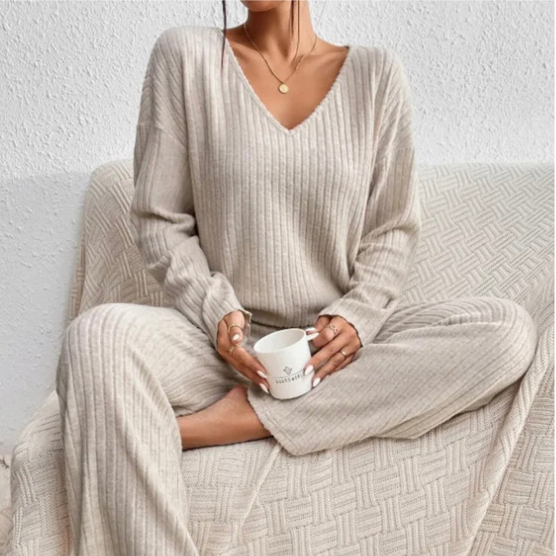 Black women's two-piece ribbed knit set