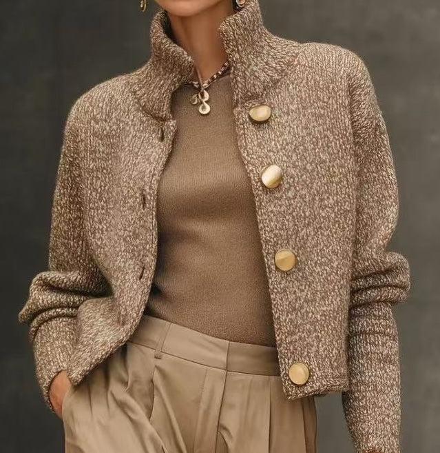 Women's boucle-look cropped jacket in brown – close-up of the gold buttons