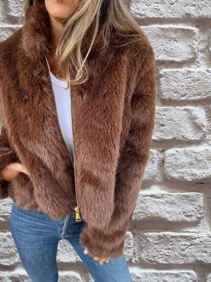 Women's cropped faux fur zip jacket in brown – worn open