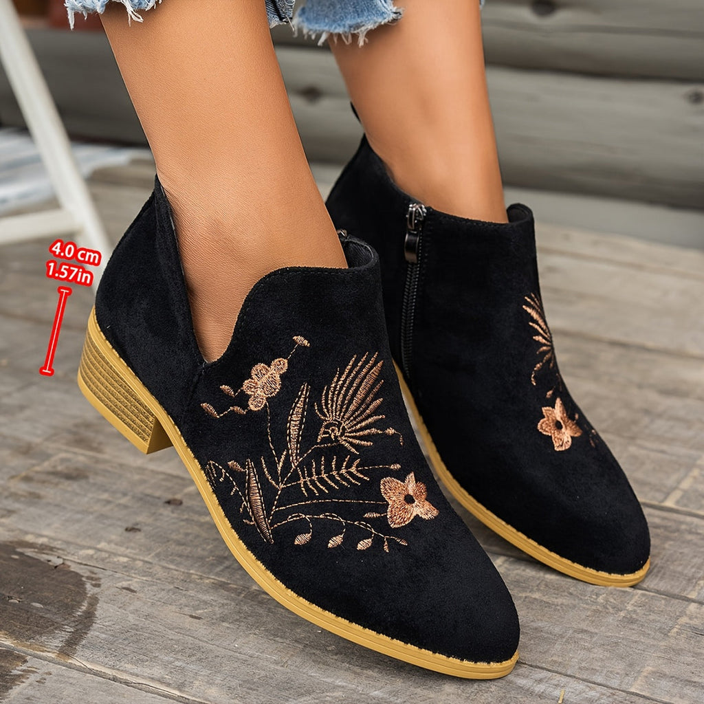 Women's embroidered ankle boots in black – worn