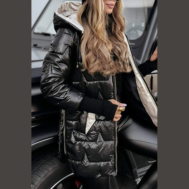 Women's long quilted puffer coat in black – side view