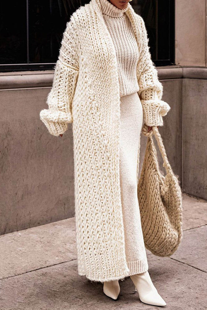 Women's Chunky Knit Long Cardigan in cream