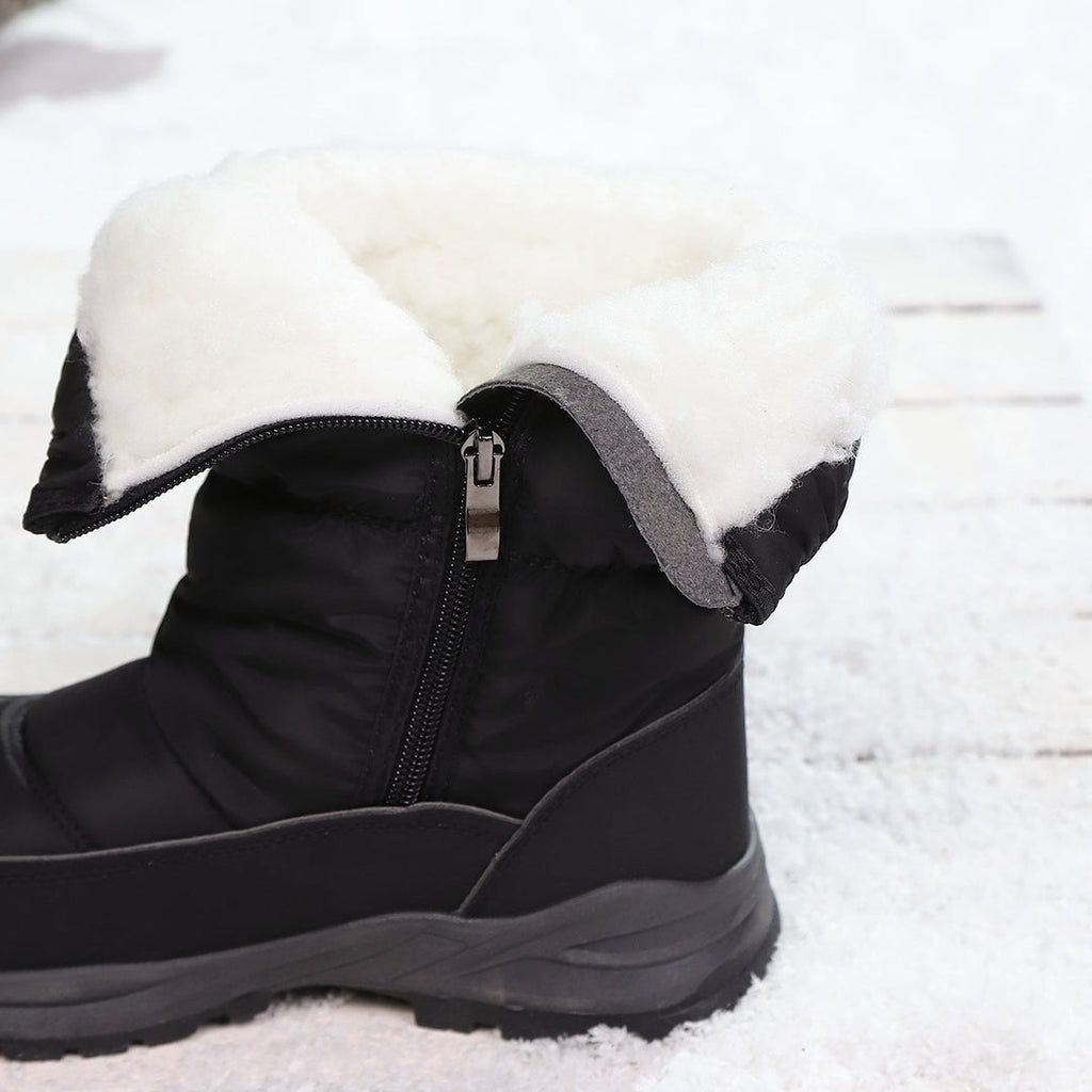 Women's padded snow boots in black – faux fur lining