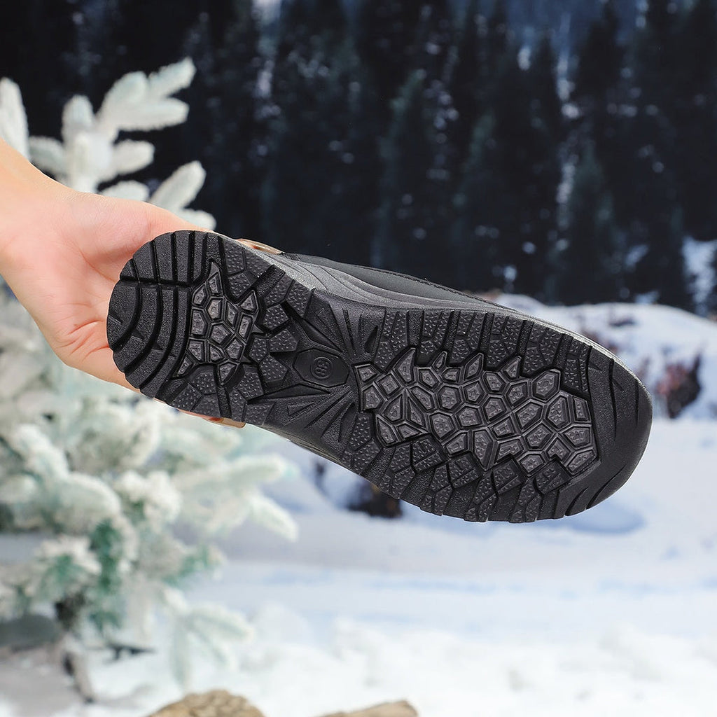 Tread of the women's padded snow boots