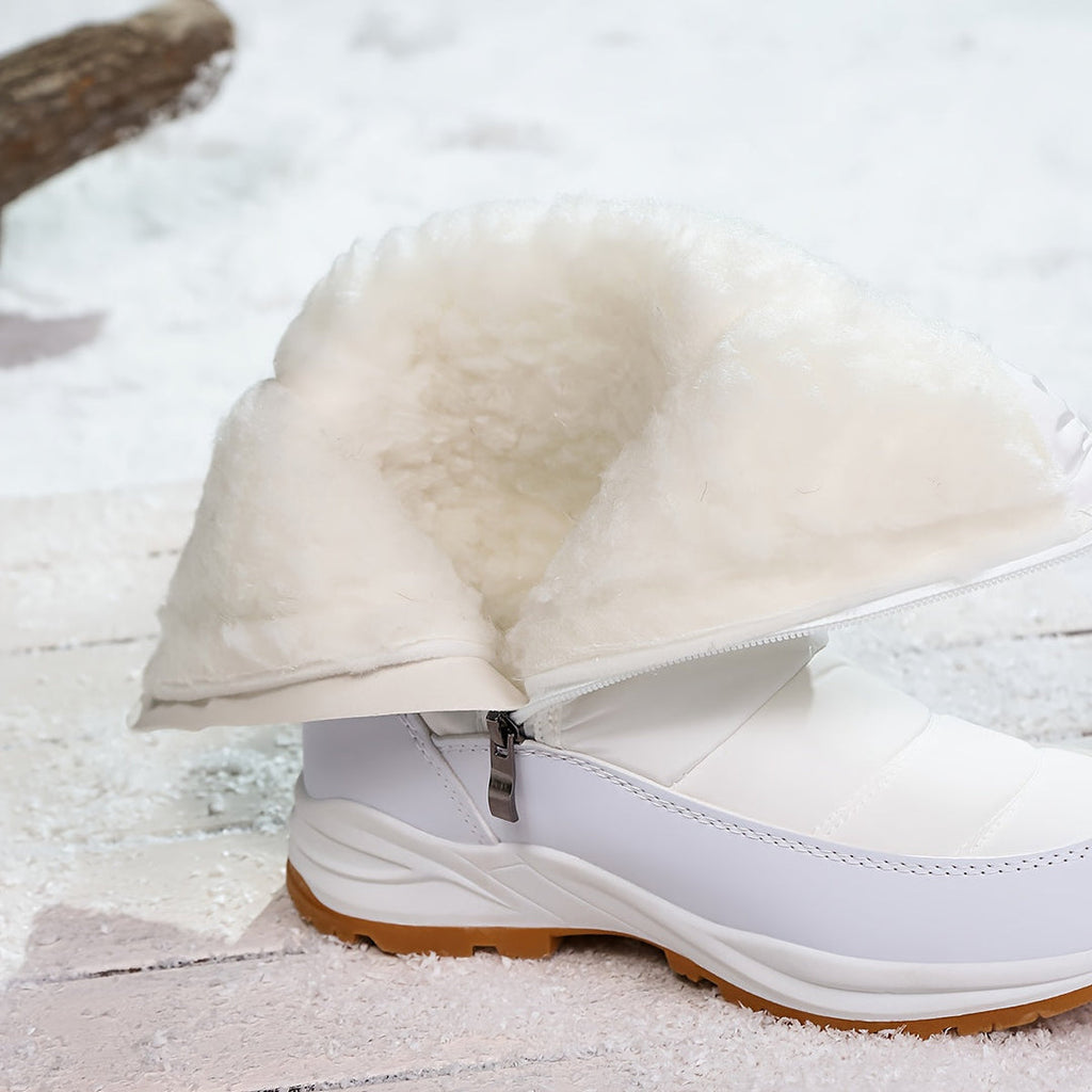 Women's padded snow boots in white – faux fur lining