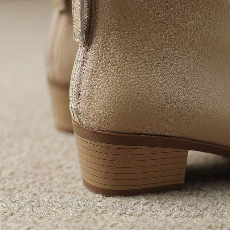 Close-up of the beige heel