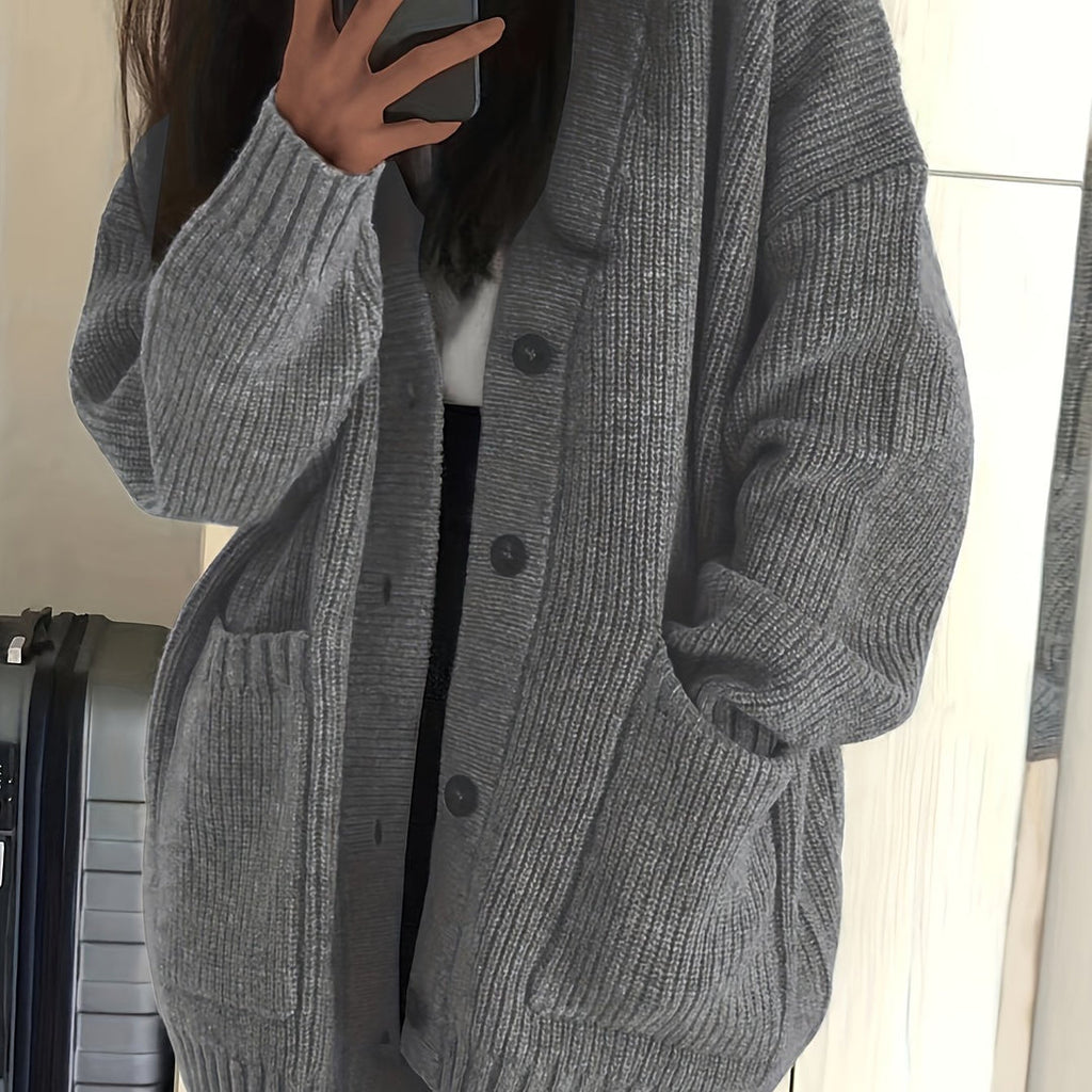 Women's relaxed button front cardigan in grey – close-up