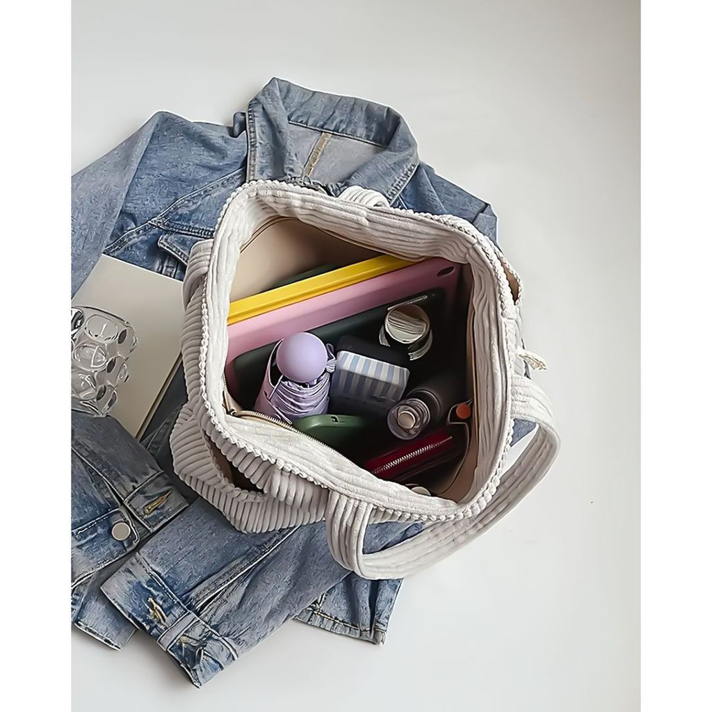 Women's ribbed tote bag with side pockets, inside view