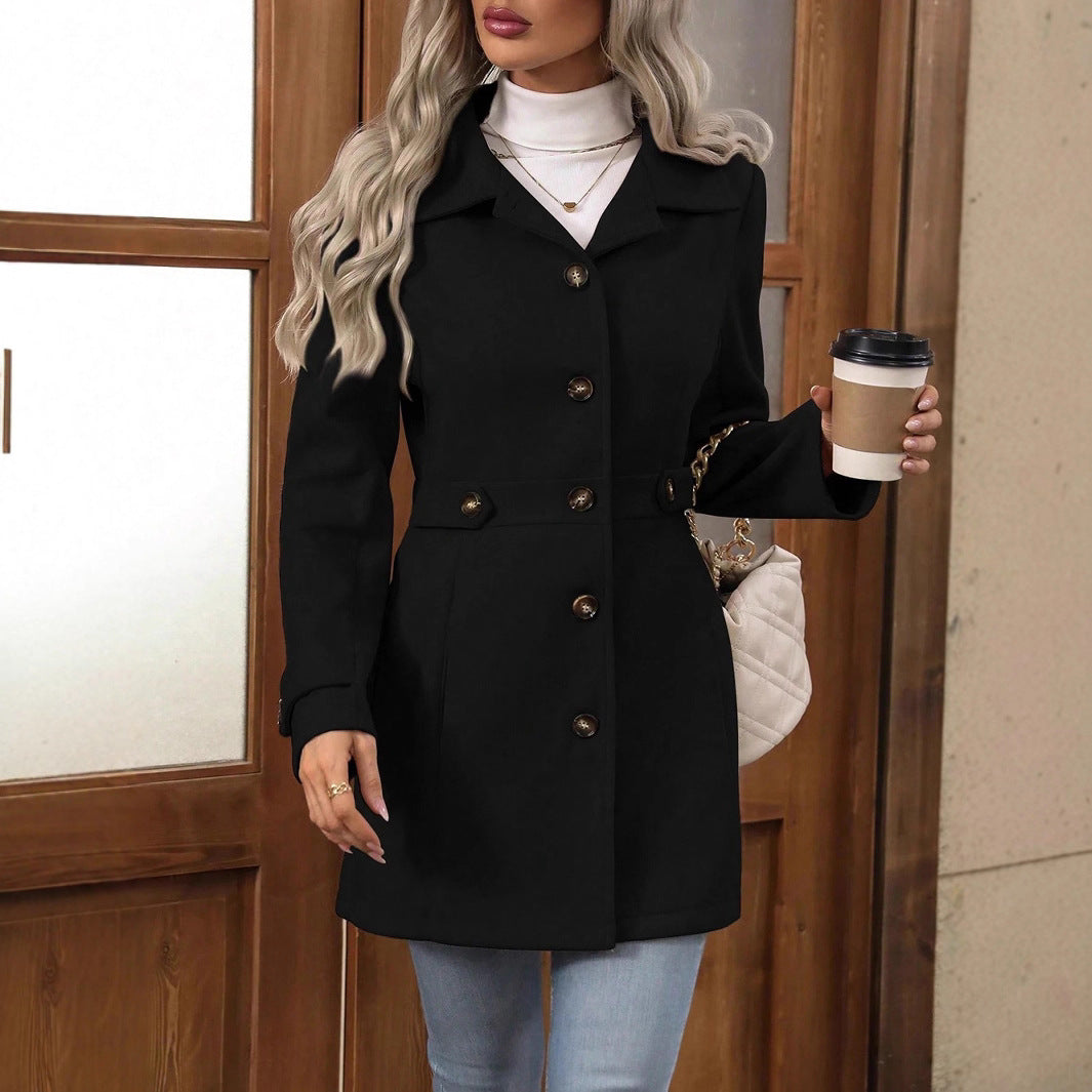 Women's single-breasted lapel coat in black – front view