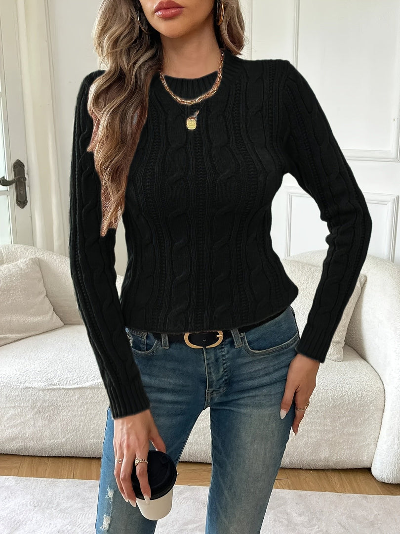 Women's slim cable knit sweater in black – side view