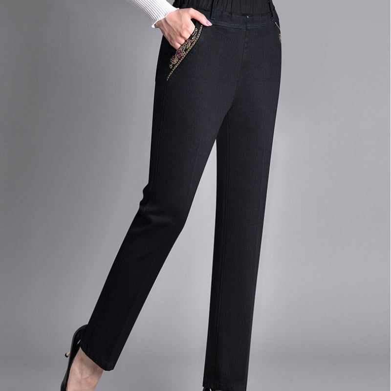 Women's elastic waist straight jeans in black – side view