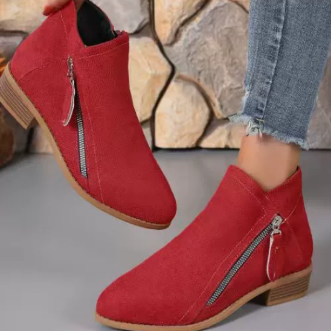 Women's side zip ankle boots in red – pair