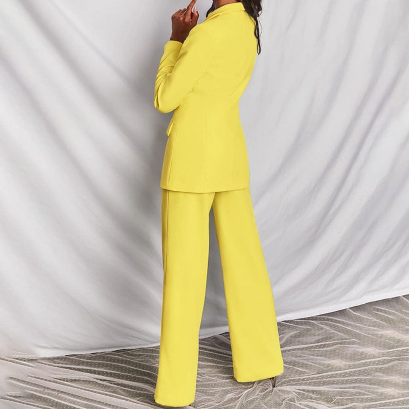Women's two-piece trouser suit with tailored blazer in yellow – full-length look