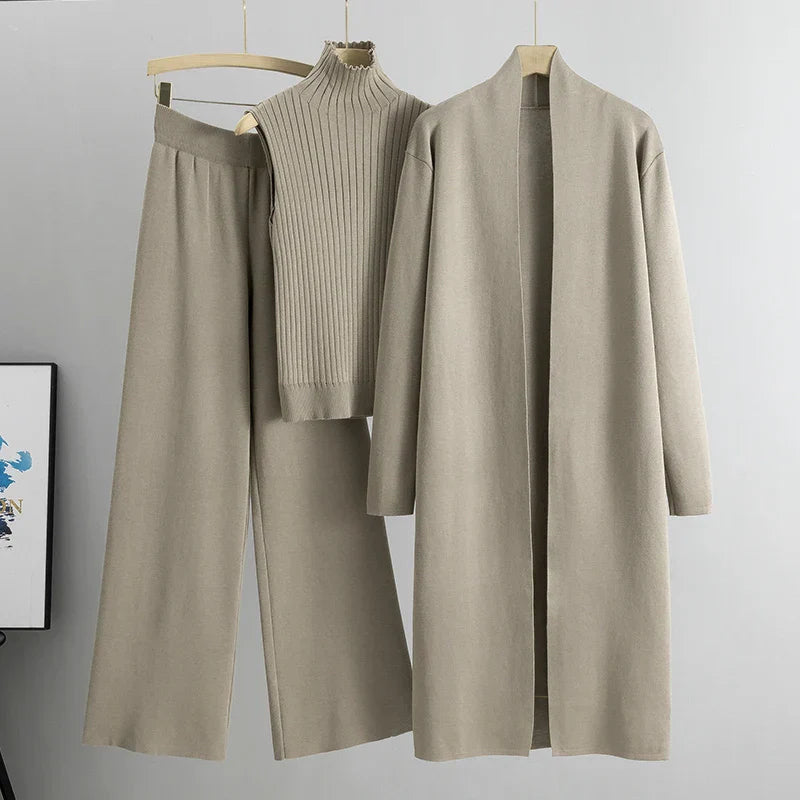 Women's Three-Piece Knit Set with Long Cardigan and Trousers for Cosy Days